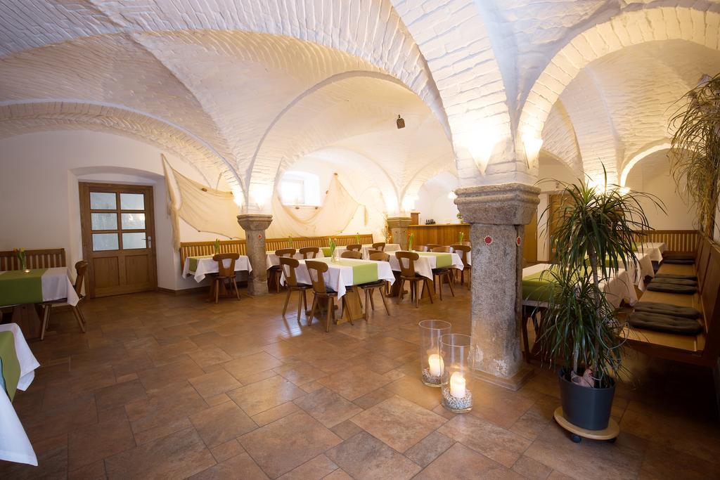ホテル Fischhof Beer Mitterteich エクステリア 写真